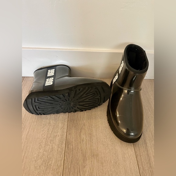 Ugg classic clear mini faux shearling rain boots - Picture 5 of 12